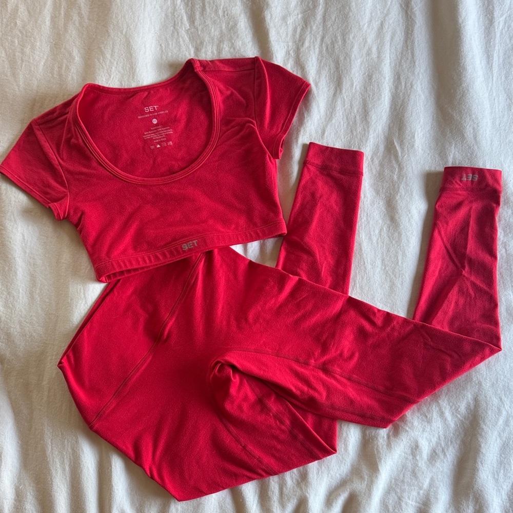 Set Active Red Set - image 1